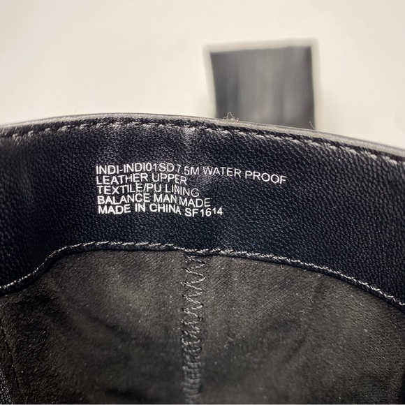 Blondo Indi Black Leather Pointy Toe Heeled Bootie 7 1/2 M - Picture 11 of 14